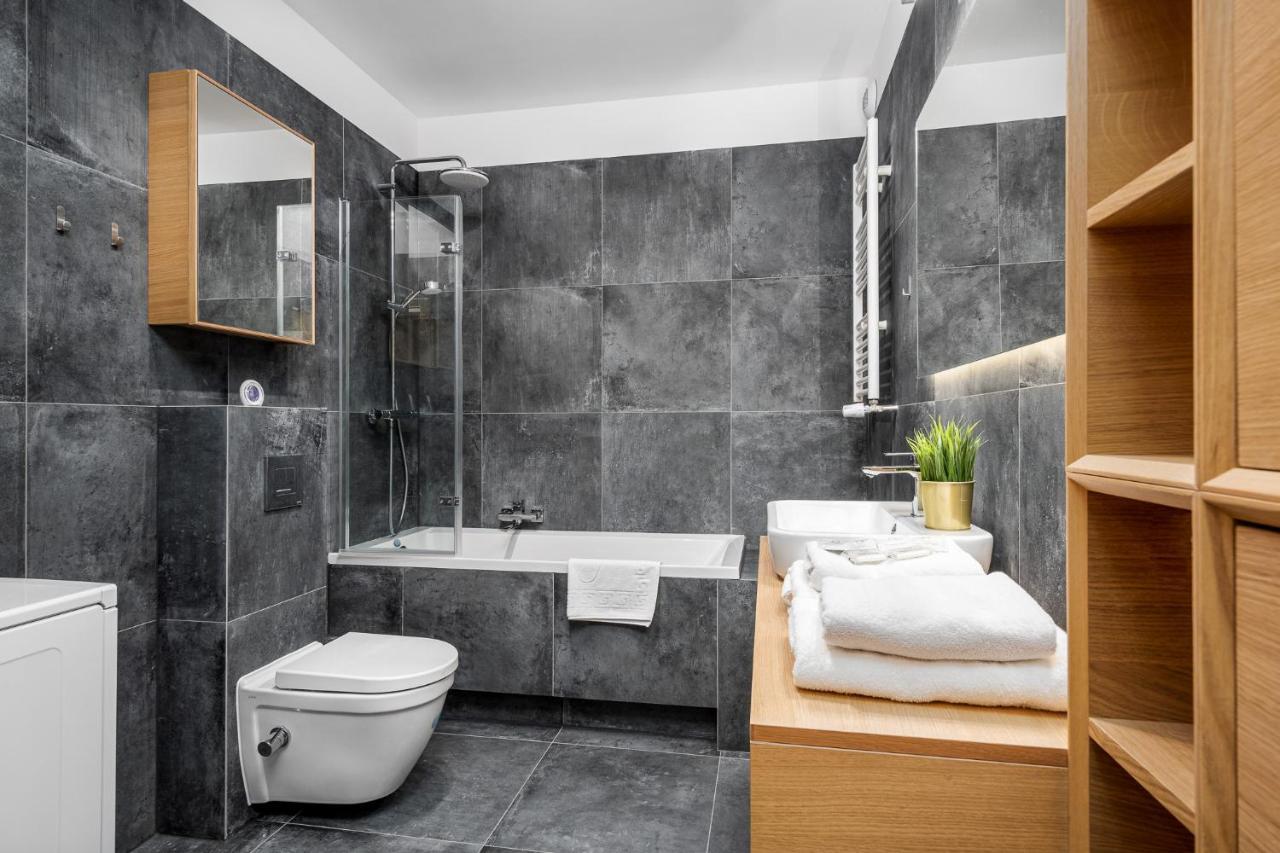 Warsaw Apartments White Luaran gambar